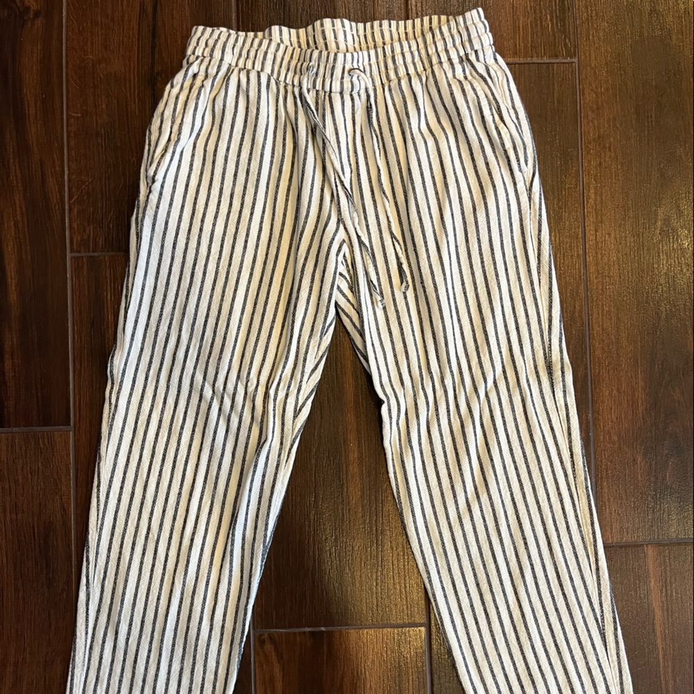 Old Navy linen pants